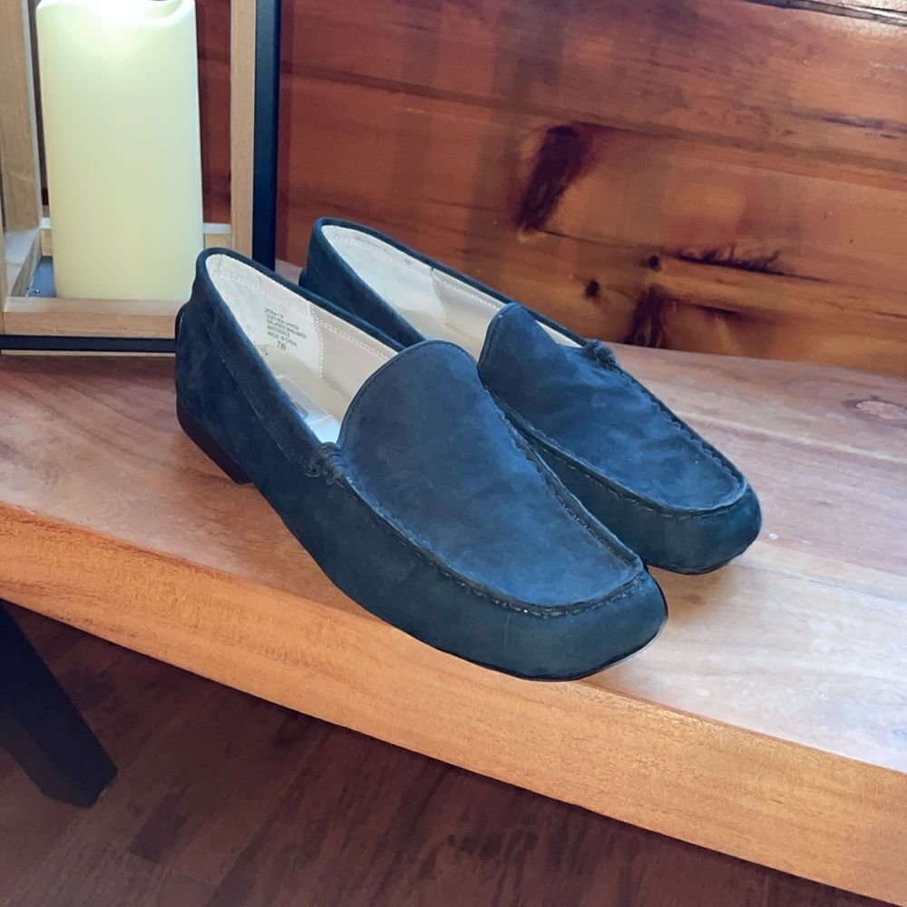 Vionic Black Suede Driving Loafers